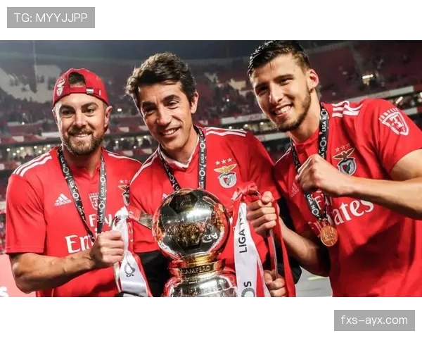 本菲卡主场奏凯，状态回暖彰显球队实力与决心